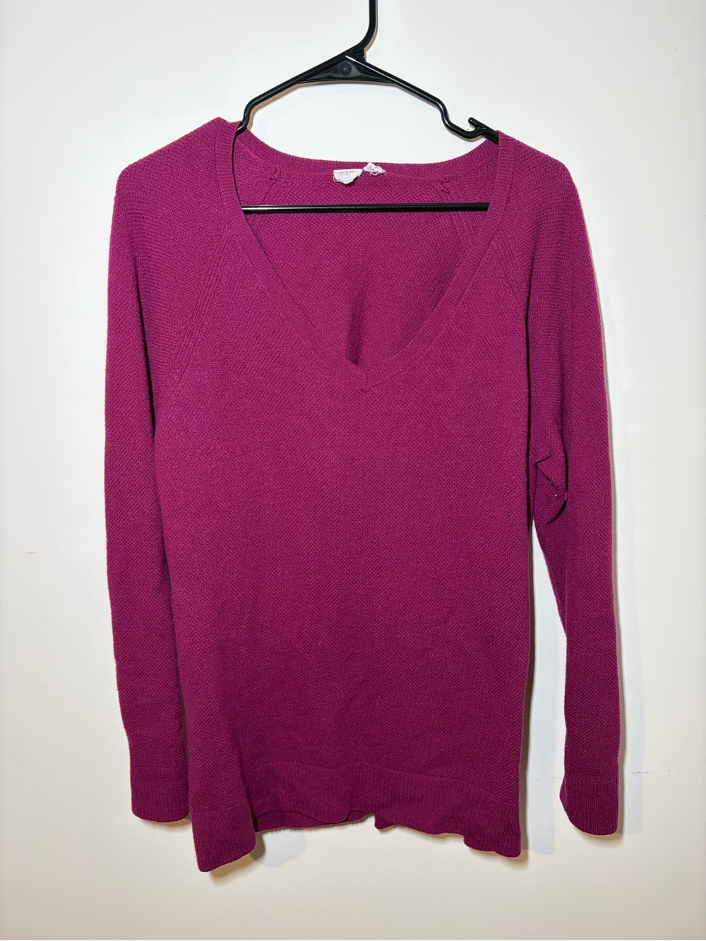 GAP Magenta V-Neck Long Sleeve Sweater